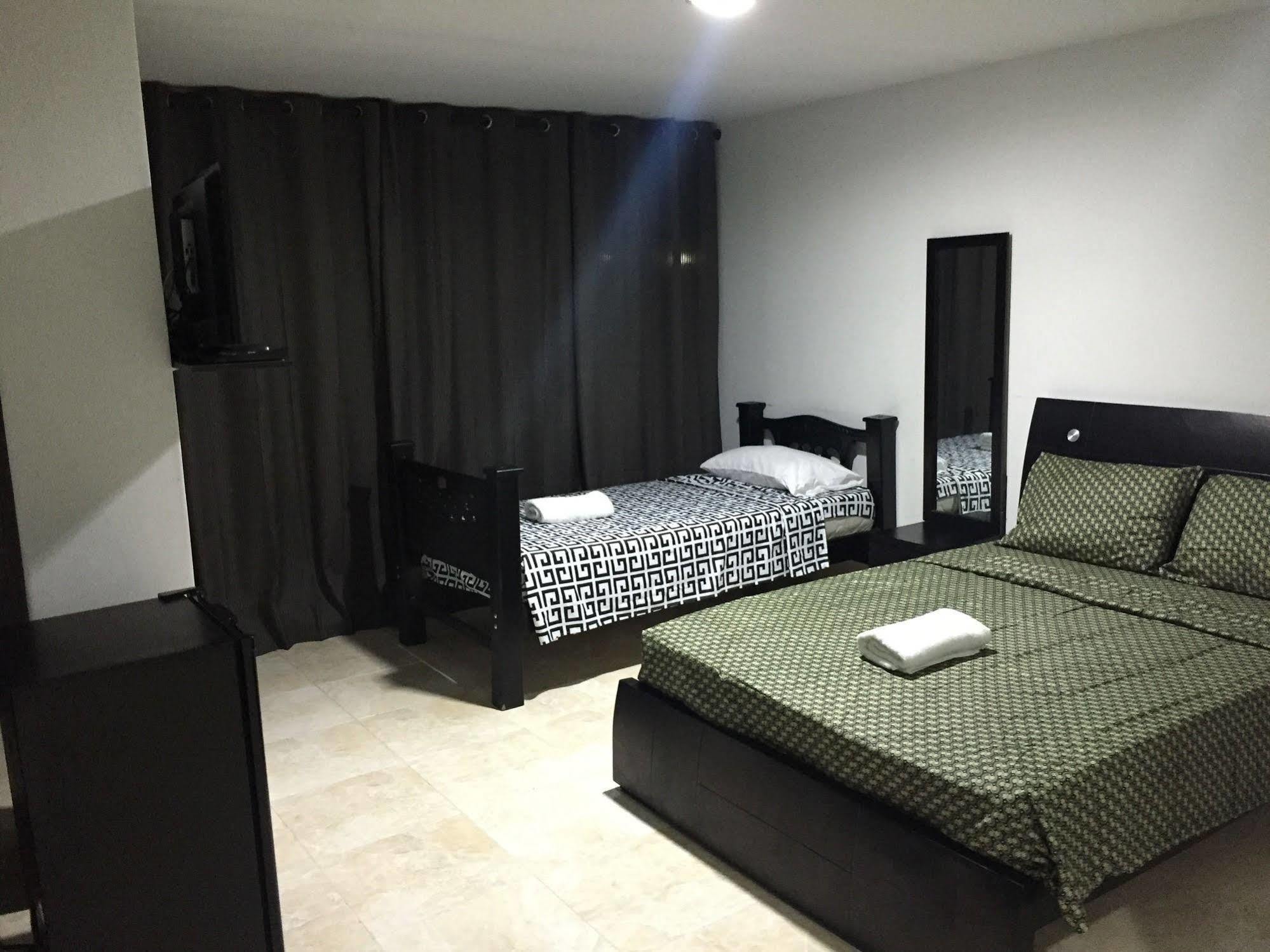 Hostal Central Beach San Andrés Екстериор снимка