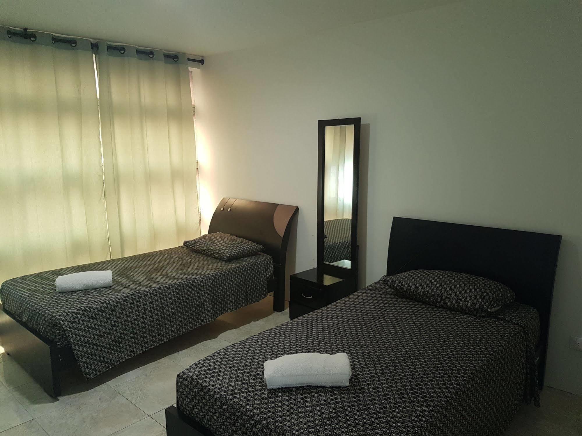 Hostal Central Beach San Andrés Екстериор снимка