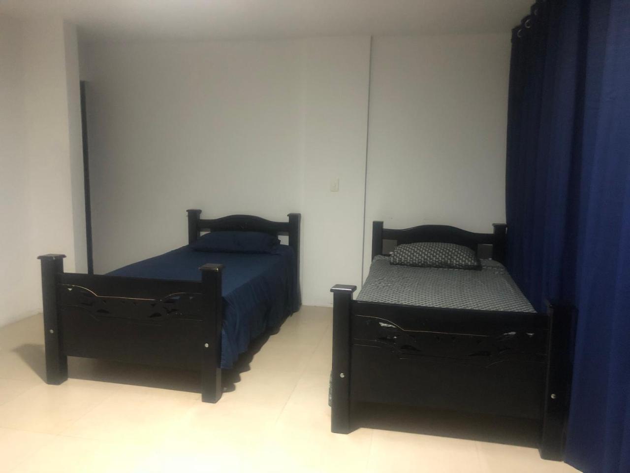 Hostal Central Beach San Andrés Екстериор снимка