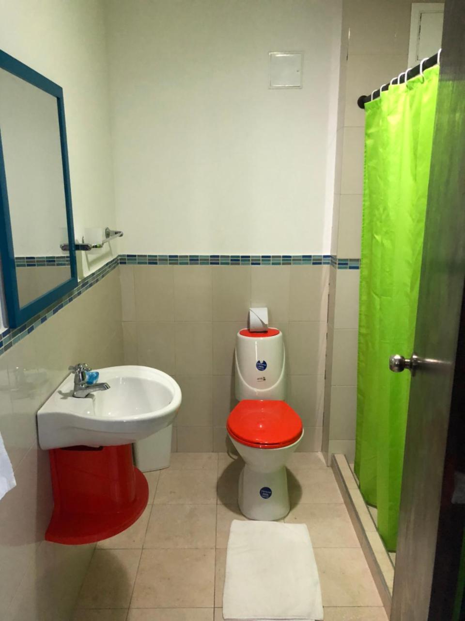 Hostal Central Beach San Andrés Екстериор снимка